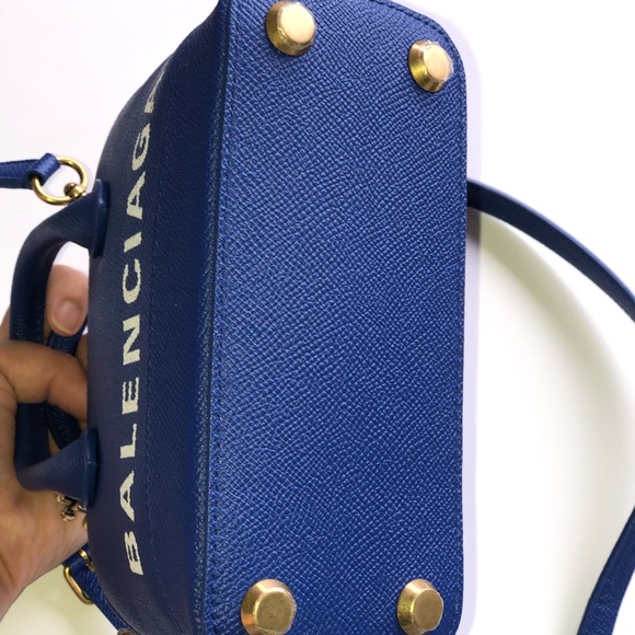 🔥SOLD🔥Balenciaga Ville XXS - Picture 4 of 7